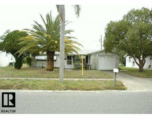 1138 Rushmore Dr., Holiday, FL 34690