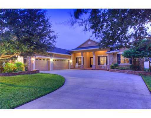 705 Charter Wood Pl., Valrico, FL 33594