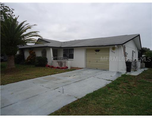 9430 Glen Moor Ln., Port Richey, FL 34668