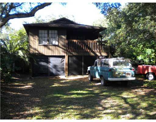 2805 W Thornton Ave., Tampa, FL 33611