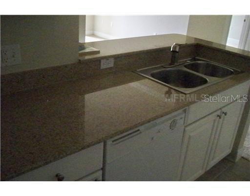 303 Southern Pecan Cir. #107, Winter Garden, FL 34787