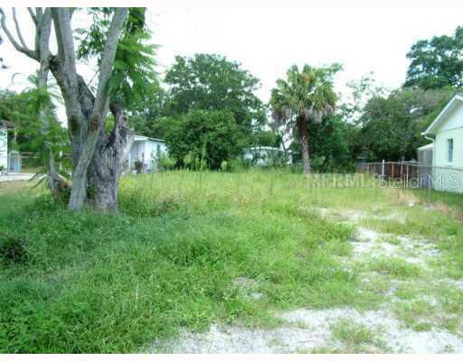 2811 W Wallace Ave., Tampa, FL 33611