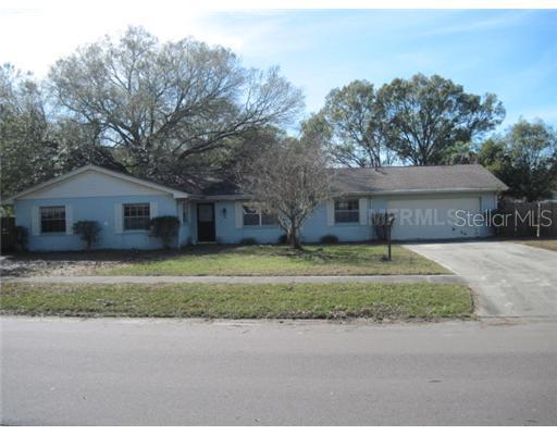 217 Van Gogh Cir., Brandon, FL 33511