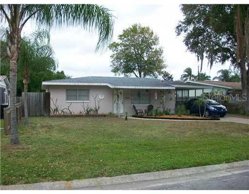 9043 Bay St., St Petersburg, FL 33702