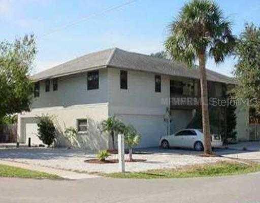 129 52nd St, Holmes Beach, FL 34217