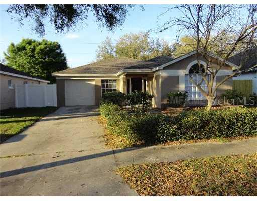 415 Benson St., Valrico, FL 33594
