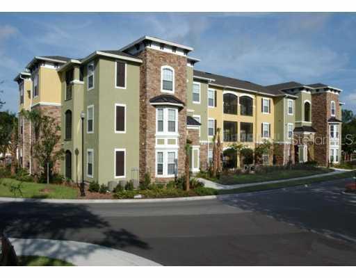 9918 Courtney Palms Dr. #301, Tampa, FL 33619