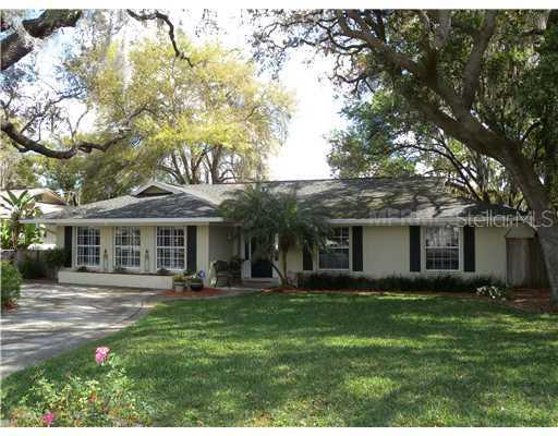 317 Lake Dr., Brandon, FL 33510