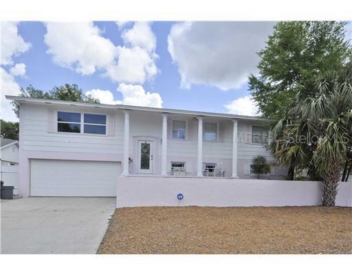 403 Foxwood Dr., Brandon, FL 33510