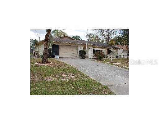 2288 Lake Forest Ave., Spring Hill, FL 34609