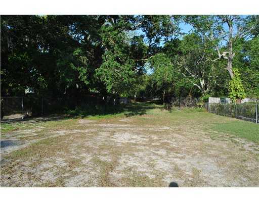 E North St., Tampa, FL 33610