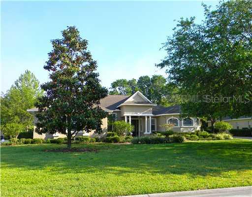 1446 Kensington Woods Dr., Lutz, FL 33549