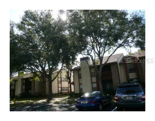 1723 Hampton Ln. #406, Palm Harbor, FL 34683