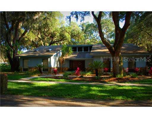 2501 High Oaks Ln., Lutz, FL 33559