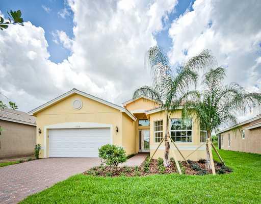 16038 Golden Lakes Dr., Wimauma, FL 33598