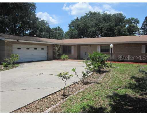 2209 Parkview Dr., Plant City, FL 33563