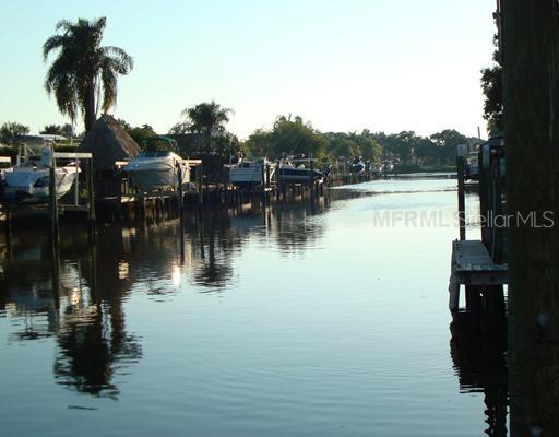 8704 Elmwood Ln., Tampa, FL 33615