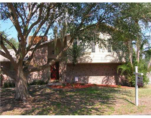 1808 Lakeview Dr., Brandon, FL 33511