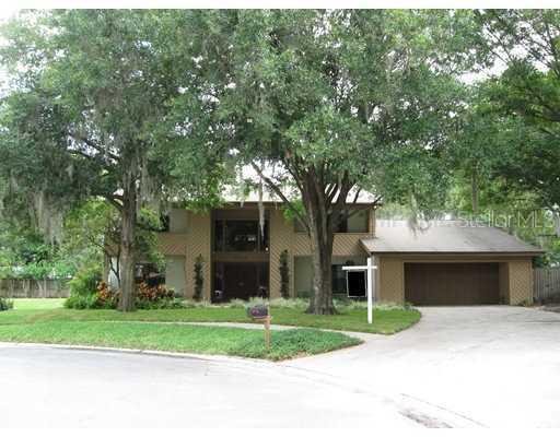 3217 Stoneybrook Ln., Tampa, FL 33618