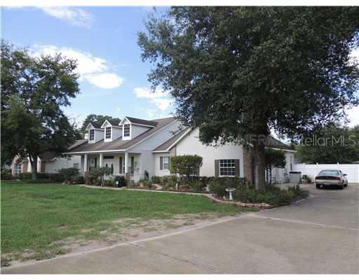 518 N Valrico Rd., Valrico, FL 33594