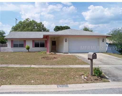 1020 Brandon Lakes Ave., Valrico, FL 33594