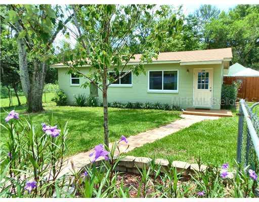 209 4th Ave., Lutz, FL 33549