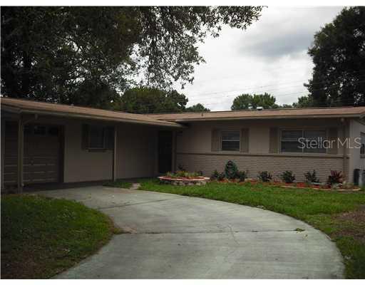 410 Cranberry Ln., Brandon, FL 33510