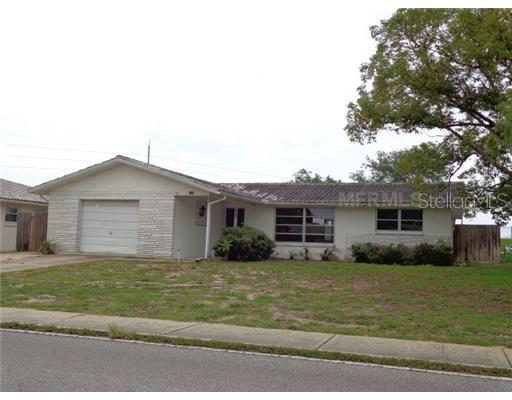 8209 Fox Hollow Dr., Port Richey, FL 34668