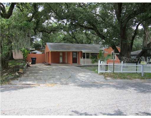 2103 E Howell St., Tampa, FL 33610