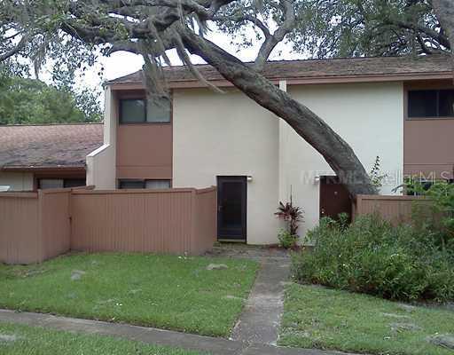 7918 Sabal Dr. #120, Temple Terrace, FL 33637