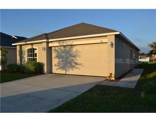 916 Brenton Leaf Dr., Ruskin, FL 33570