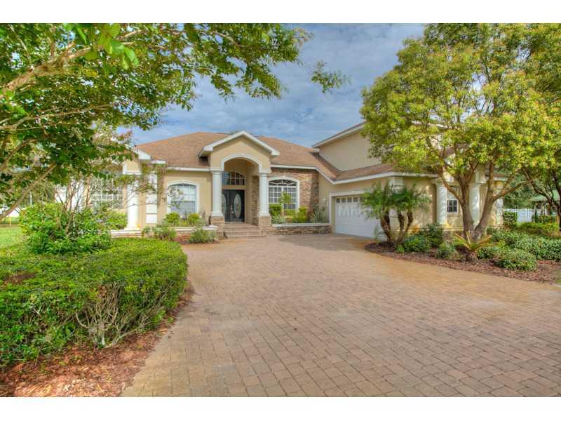 3711 Quail Nesting Pl., Plant City, FL 33565