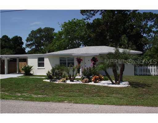 704 Golf Dr., Venice, FL 34285