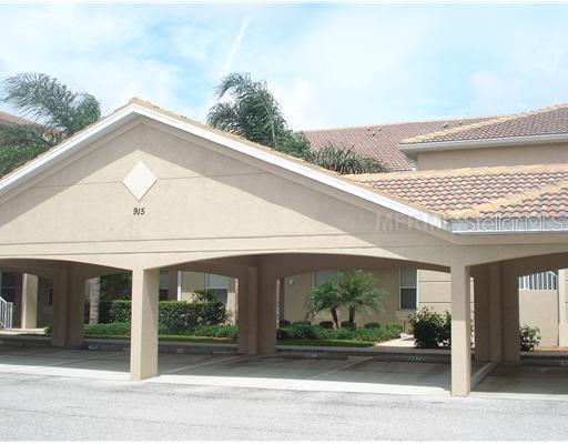 915 Fairwaycove Ln. #206, Bradenton, FL 34212