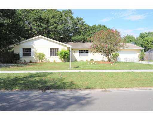 217 Van Gogh Cir., Brandon, FL 33511