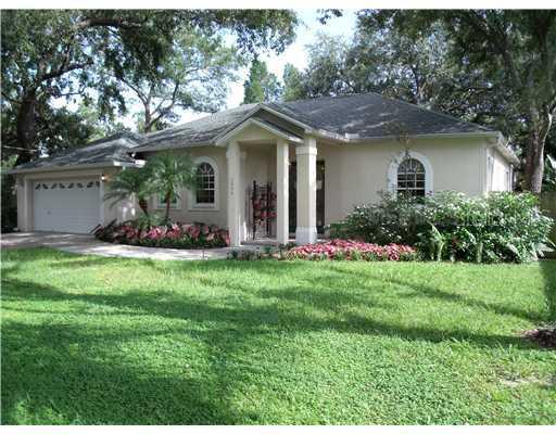 2906 W Bay Ave., Tampa, FL 33611