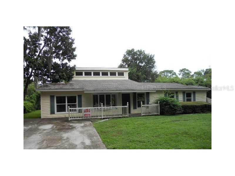 18503 Yocam Avenue, Lutz, FL 33549