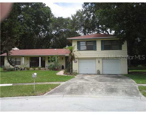 1010 Rochelle Ln., Valrico, FL 33594