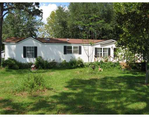 17305 Driftwood Ln., Lutz, FL 33558