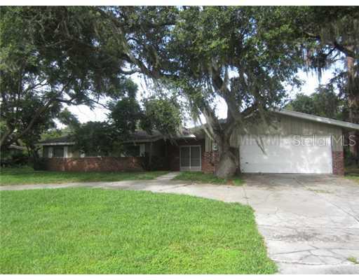 717 W Lake Cir., Sarasota, FL 34232