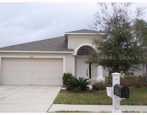 31325 Golden Gate Dr., Zephyrhills, FL 33545