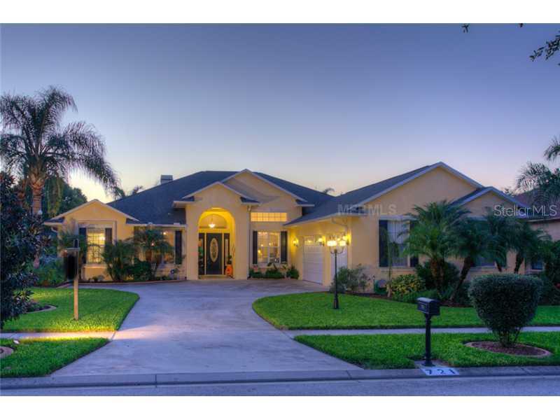 721 Citrus Wood Ln., Valrico, FL 33594