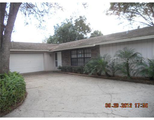 17520 Meadowbridge Dr., Lutz, FL 33549