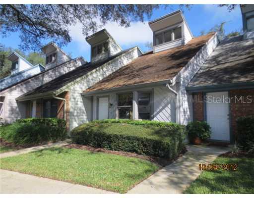 5208 Oak Charter Ct. #4, Temple Terrace, FL 33617