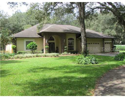 19150 Livingston Ave., Lutz, FL 33559