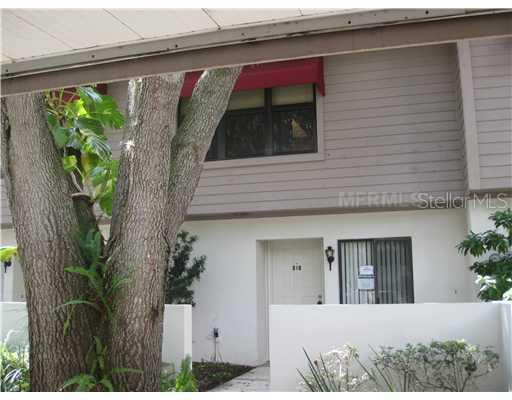 818 Oak Park Pl., Brandon, FL 33511