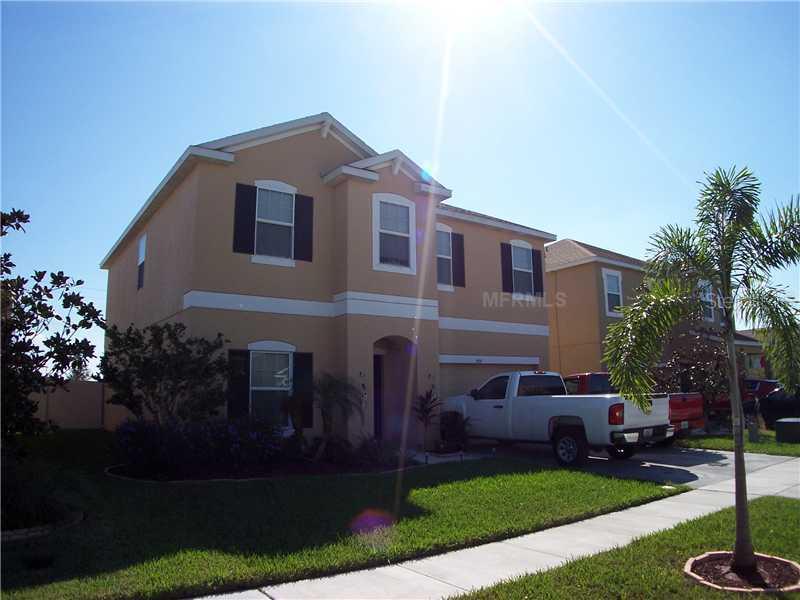 707 Fern Leaf Dr., Ruskin, FL 33570