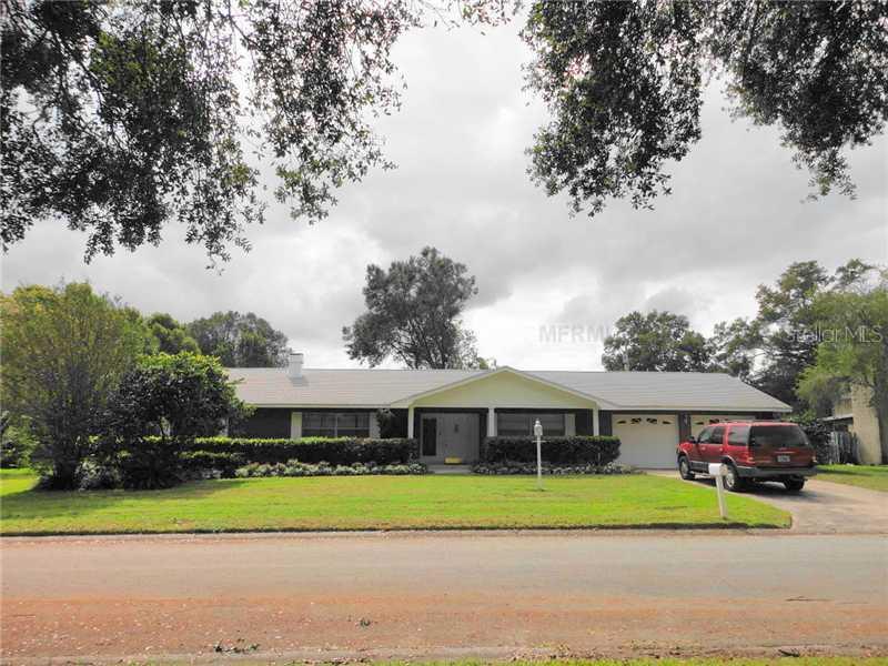 609 Royal Crest Dr., Brandon, FL 33511