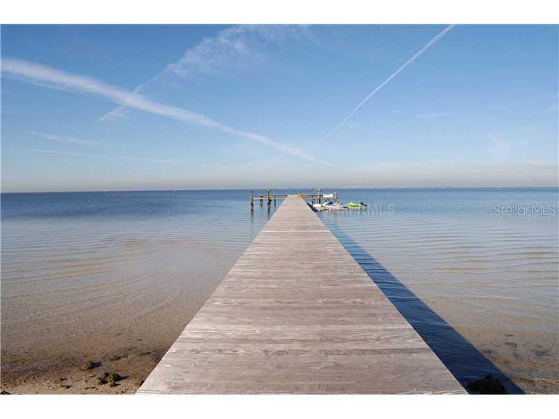 807 Bahia Del Sol Dr. #A, Ruskin, FL 33570