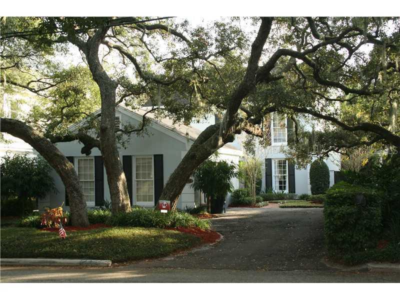 3008 W Hawthorne Rd., Tampa, FL 33611